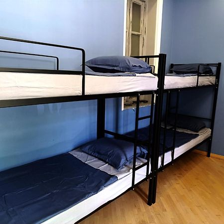 J Square Hostel Тбилиси Екстериор снимка