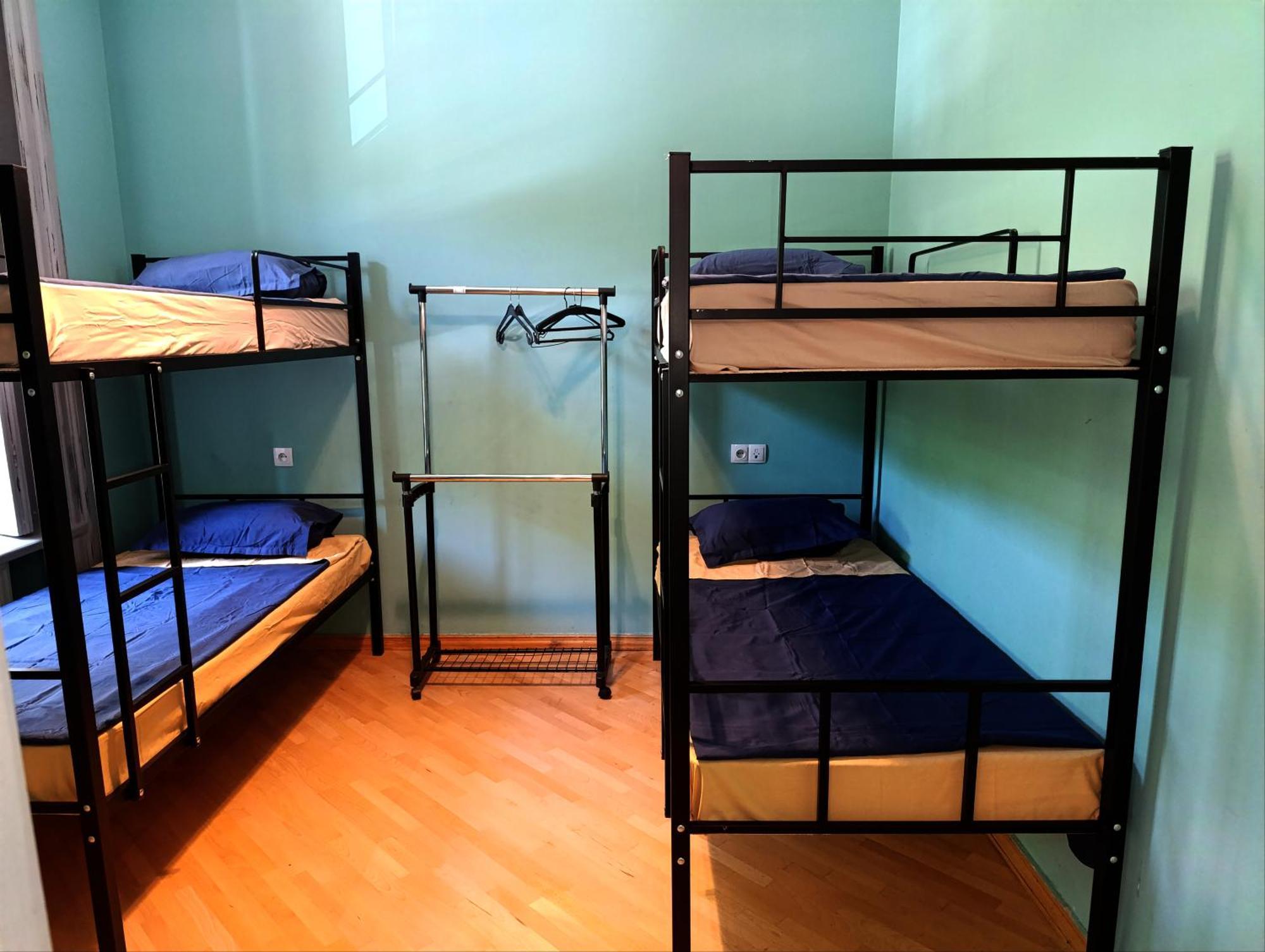 J Square Hostel Тбилиси Екстериор снимка